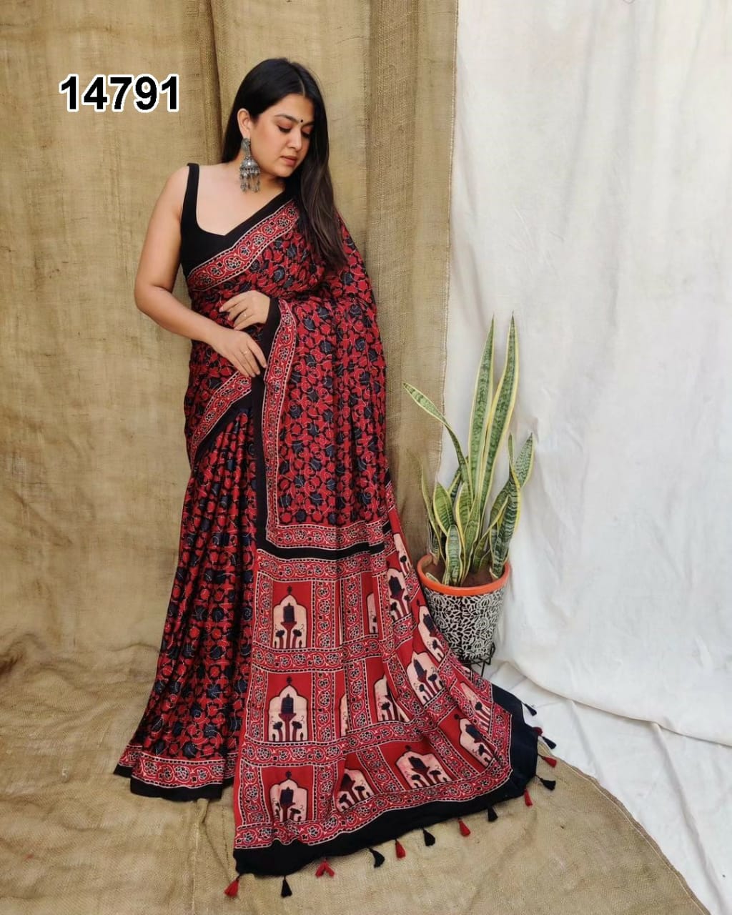 Vibrant Maroon Jharokha Art Print Saree with Floral Design Digital Print Original Japan Satin (Devsena satin)