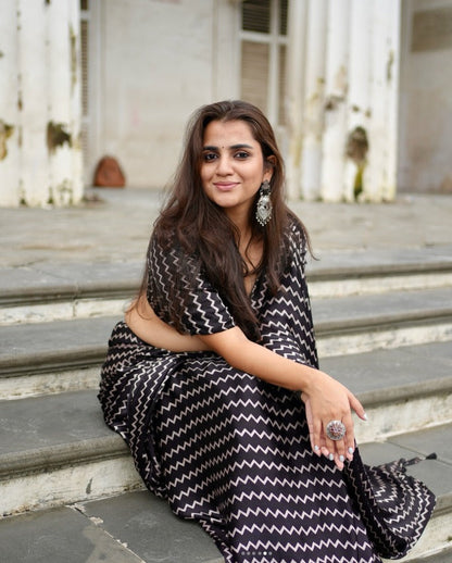 Designer Black Zig-Zag Pattern Printed Casual/Party Saree  Original Japan Satin (Devsena satin)
