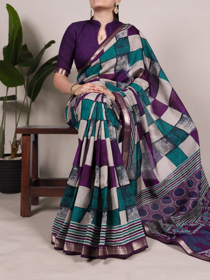 Digtial Printed Maroon Box Pattern With Temple Border Saree